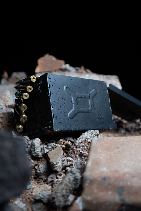 COLLAPSIBLE LIGHTWEIGHT ALL-AROUND CONTAINER (CLAC®)